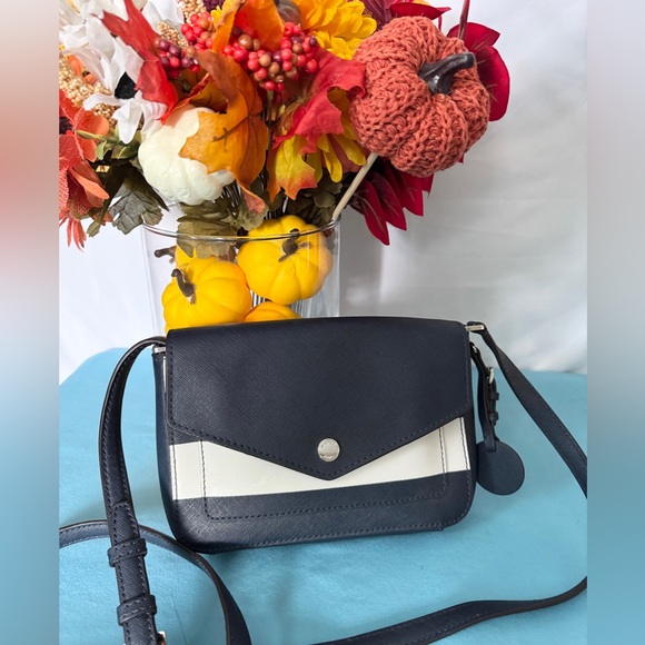 Michael Kors like new Greenwich convertible crossbody - Picture 1 of 6